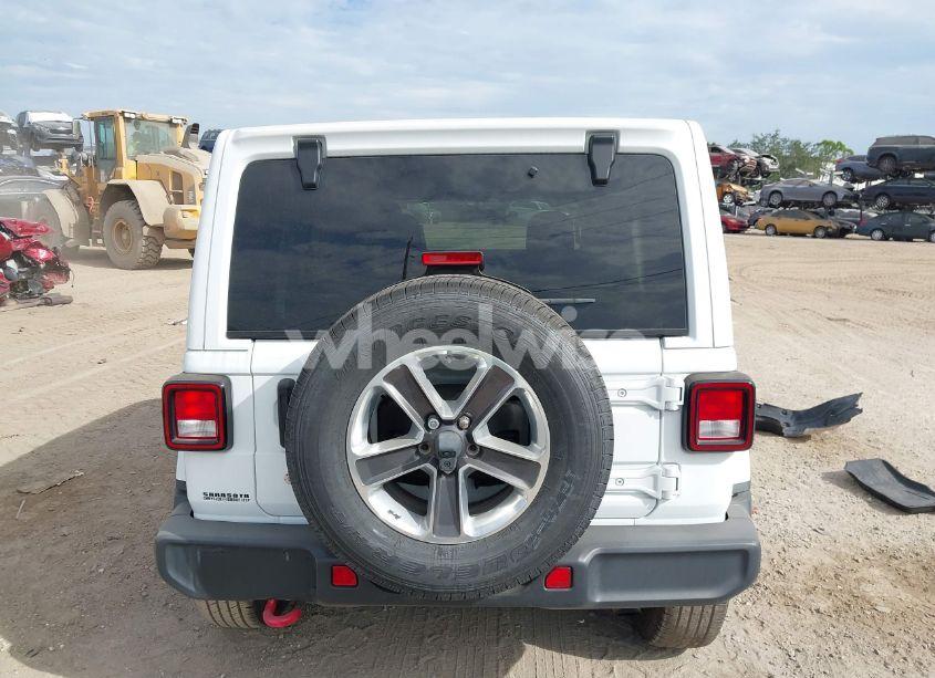 Photo 16 of 2020 Jeep Wrangler UNLIMITED SAHARA 4X4 (VIN 1C4HJXEN7LW104869)