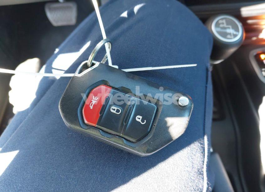 Photo 11 of 2020 Jeep Wrangler UNLIMITED SAHARA 4X4 (VIN 1C4HJXEN7LW114639)