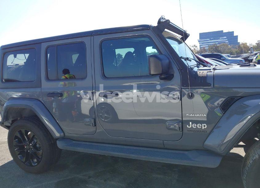 Photo 13 of 2020 Jeep Wrangler UNLIMITED SAHARA 4X4 (VIN 1C4HJXEN7LW114639)