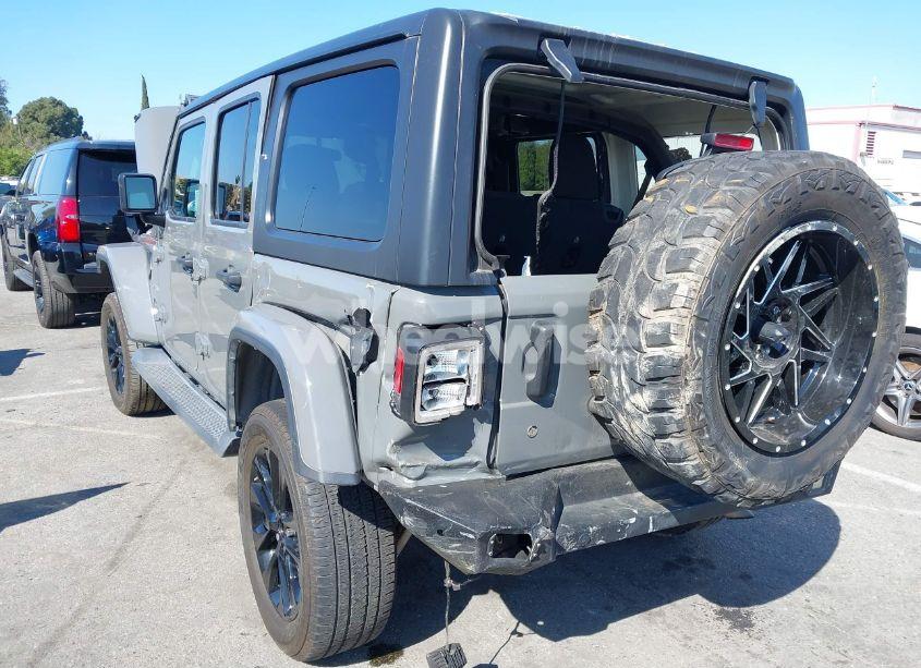 Photo 6 of 2020 Jeep Wrangler UNLIMITED SAHARA 4X4 (VIN 1C4HJXEN7LW114639)