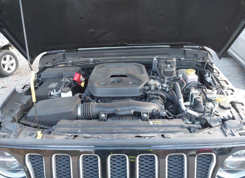 Photo 10 of 2020 Jeep Wrangler UNLIMITED SAHARA (VIN 1C4HJXEN7LW152887)