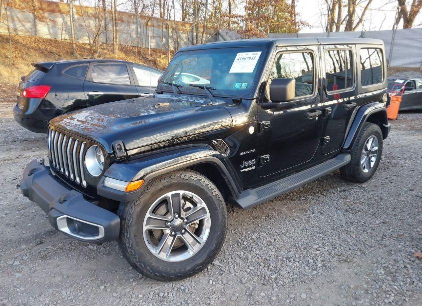 Photo 2 of 2020 Jeep Wrangler UNLIMITED SAHARA (VIN 1C4HJXEN7LW152887)