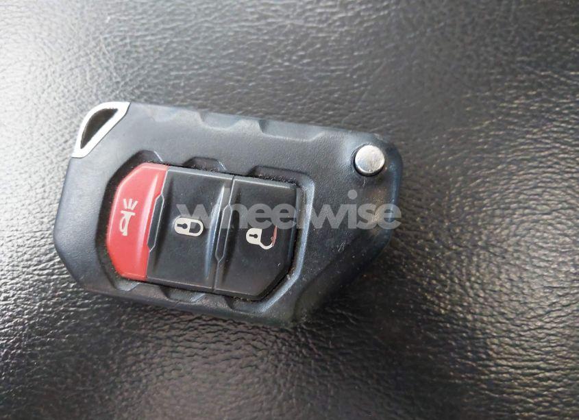 Photo 11 of 2020 Jeep Wrangler UNLIMITED SAHARA 4X4 (VIN 1C4HJXEN7LW197909)