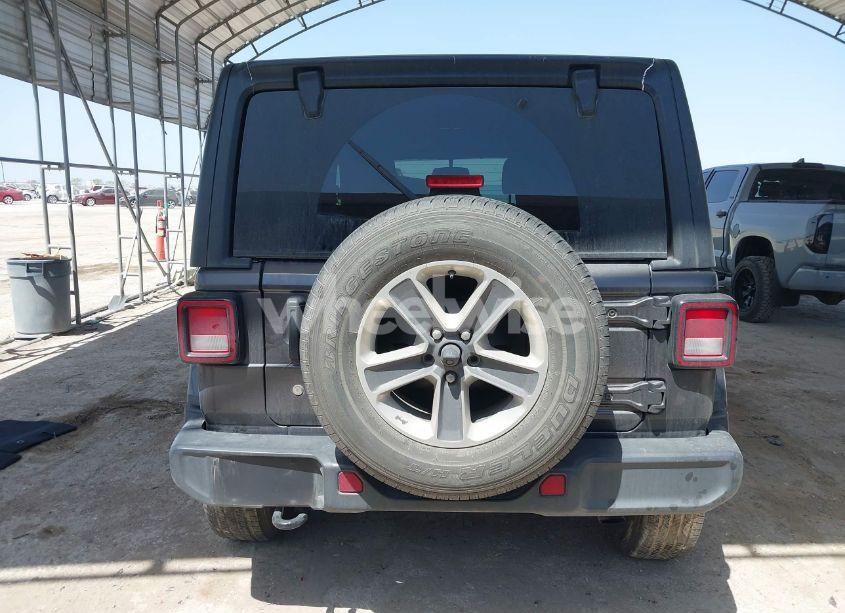 Photo 17 of 2020 Jeep Wrangler UNLIMITED SAHARA 4X4 (VIN 1C4HJXEN7LW197909)