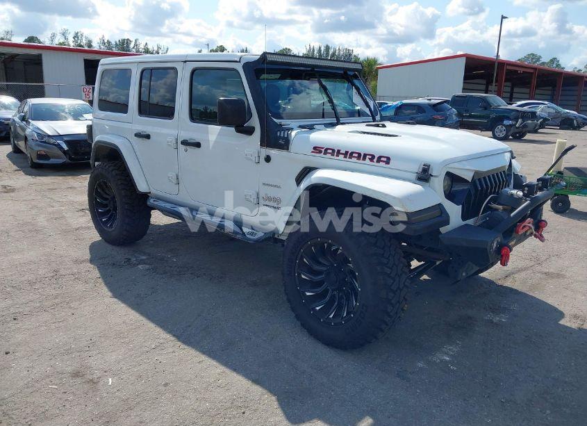 2020 Jeep Wrangler UNLIMITED SAHARA 4X4 (VIN 1C4HJXEN7LW213459) main photo