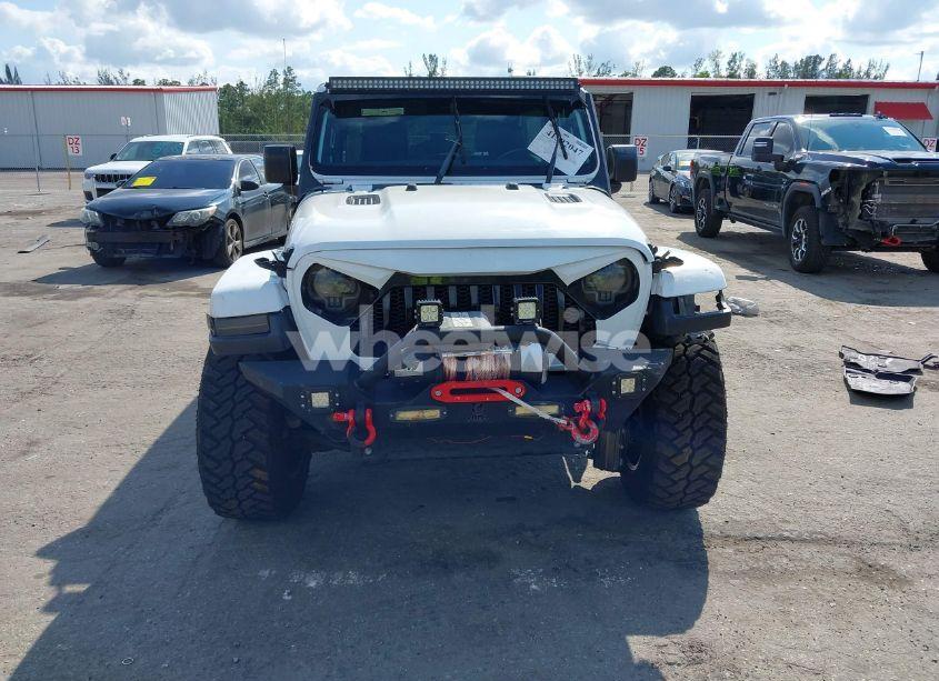 Photo 12 of 2020 Jeep Wrangler UNLIMITED SAHARA 4X4 (VIN 1C4HJXEN7LW213459)