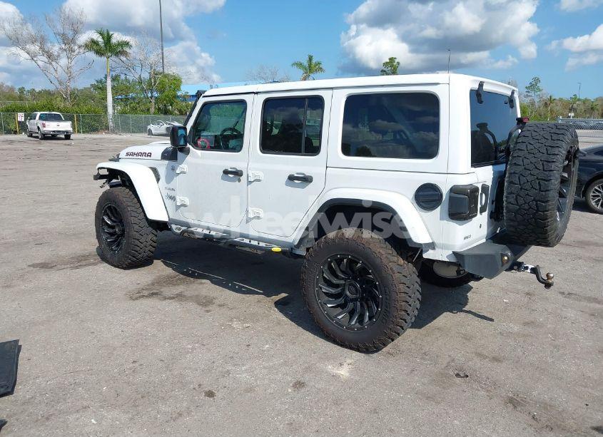 Photo 3 of 2020 Jeep Wrangler UNLIMITED SAHARA 4X4 (VIN 1C4HJXEN7LW213459)