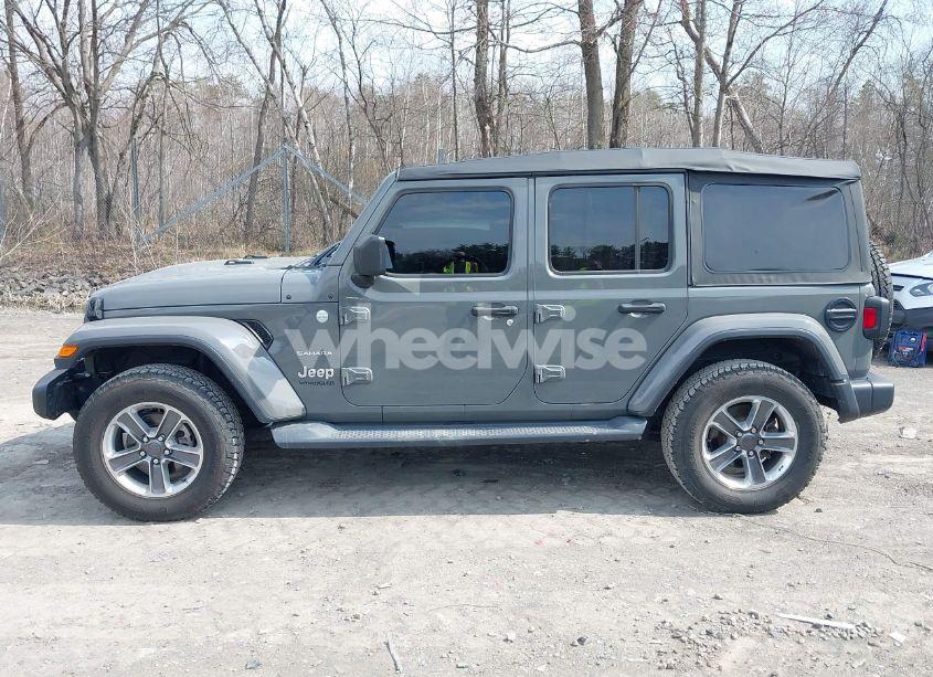 Photo 14 of 2018 Jeep Wrangler UNLIMITED SAHARA 4X4 (VIN 1C4HJXEN8JW329816)