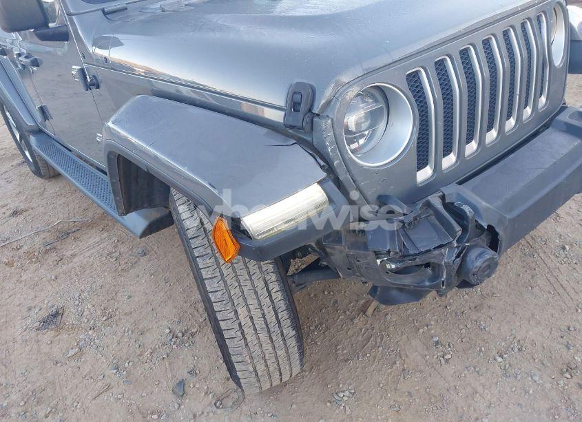 Photo 17 of 2019 Jeep Wrangler UNLIMITED SAHARA 4X4 (VIN 1C4HJXEN8KW597086)