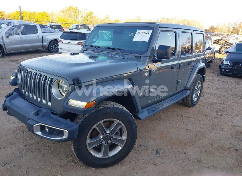 Photo 2 of 2019 Jeep Wrangler UNLIMITED SAHARA 4X4 (VIN 1C4HJXEN8KW597086)