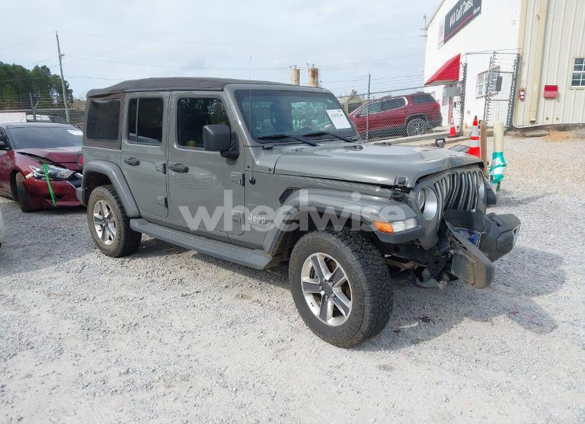 2019 Jeep Wrangler UNLIMITED SAHARA 4X4 (VIN 1C4HJXEN8KW624805) main photo