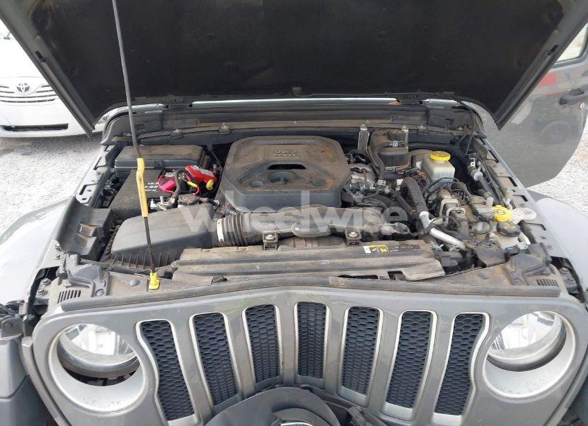 Photo 10 of 2019 Jeep Wrangler UNLIMITED SAHARA 4X4 (VIN 1C4HJXEN8KW624805)