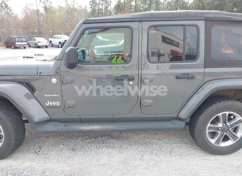 Photo 14 of 2019 Jeep Wrangler UNLIMITED SAHARA 4X4 (VIN 1C4HJXEN8KW624805)
