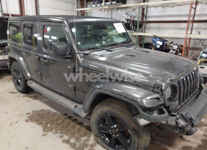 2020 Jeep Wrangler UNLIMITED SAHARA ALTITUDE 4X4 (VIN 1C4HJXEN8LW293757) main photo