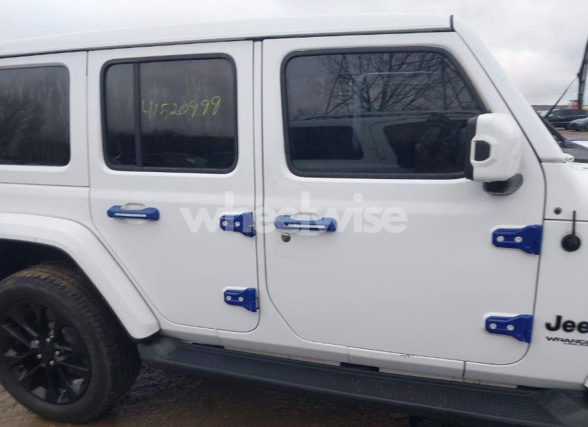 Photo 13 of 2021 Jeep Wrangler UNLIMITED HIGH ALTITUDE 4X4 (VIN 1C4HJXEN8MW534430)