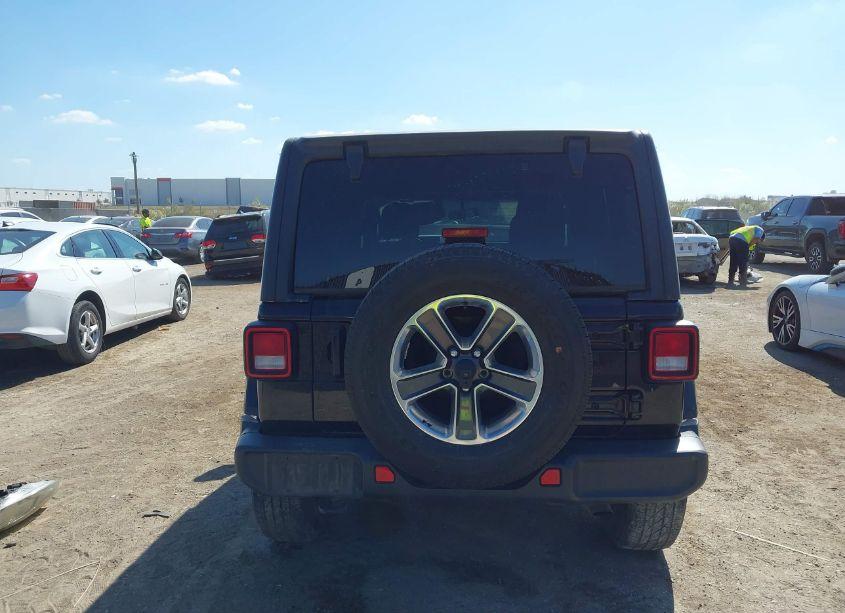 Photo 16 of 2021 Jeep Wrangler UNLIMITED SAHARA 4X4 (VIN 1C4HJXEN8MW544889)