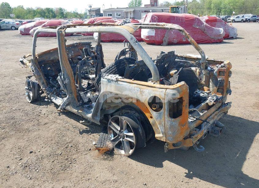 Photo 3 of 2021 Jeep Wrangler UNLIMITED SAHARA 4X4 (VIN 1C4HJXEN8MW788168)