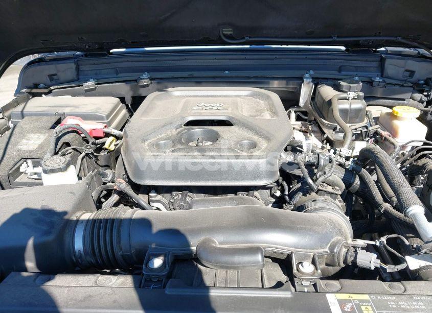 Photo 10 of 2020 Jeep Wrangler UNLIMITED SAHARA ALTITUDE 4X4 (VIN 1C4HJXEN9LW145262)