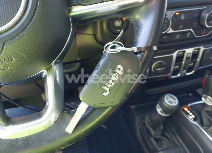Photo 11 of 2020 Jeep Wrangler UNLIMITED SAHARA ALTITUDE 4X4 (VIN 1C4HJXEN9LW145262)