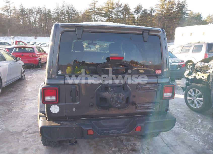 Photo 17 of 2020 Jeep Wrangler UNLIMITED SAHARA 4X4 (VIN 1C4HJXEN9LW157444)