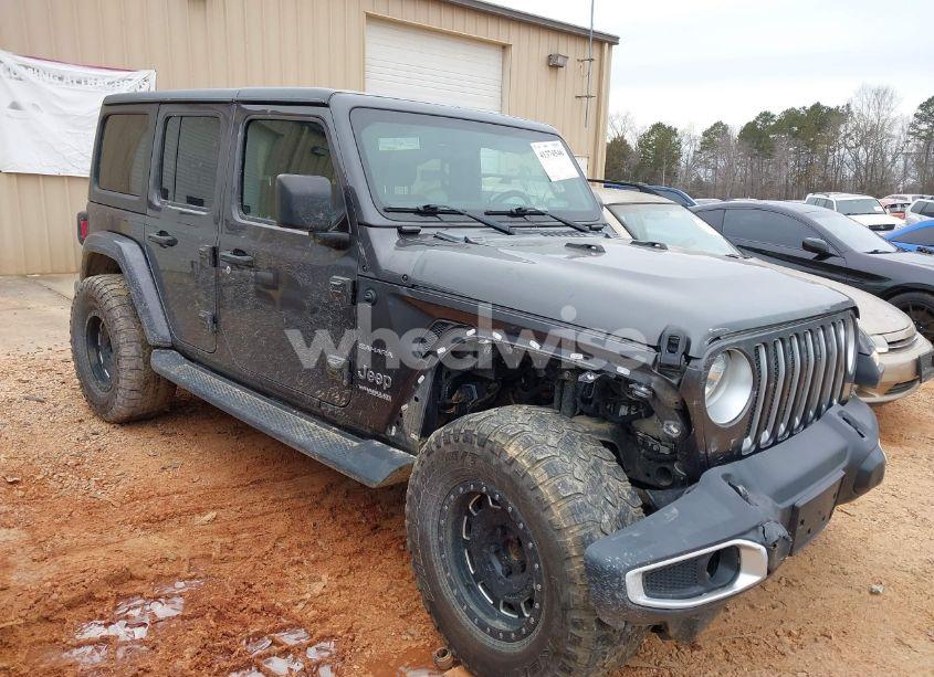 2020 Jeep Wrangler UNLIMITED SAHARA 4X4 (VIN 1C4HJXEN9LW269015) main photo