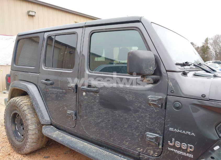 Photo 13 of 2020 Jeep Wrangler UNLIMITED SAHARA 4X4 (VIN 1C4HJXEN9LW269015)