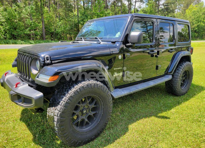 2018 Jeep Wrangler UNLIMITED (VIN 1C4HJXENXJW251085) main photo