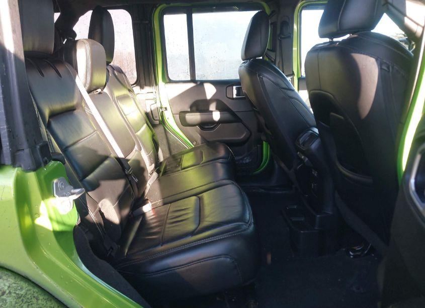 Photo 8 of 2018 Jeep Wrangler UNLIMITED SAHARA 4X4 (VIN 1C4HJXENXJW295474)