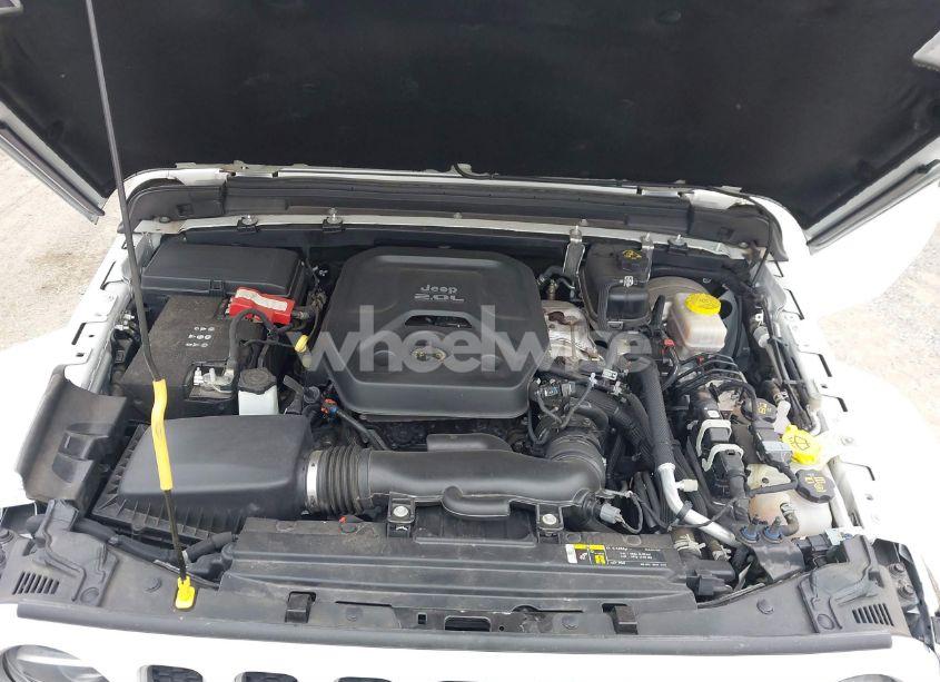 Photo 10 of 2019 Jeep Wrangler UNLIMITED SAHARA 4X4 (VIN 1C4HJXENXKW519425)