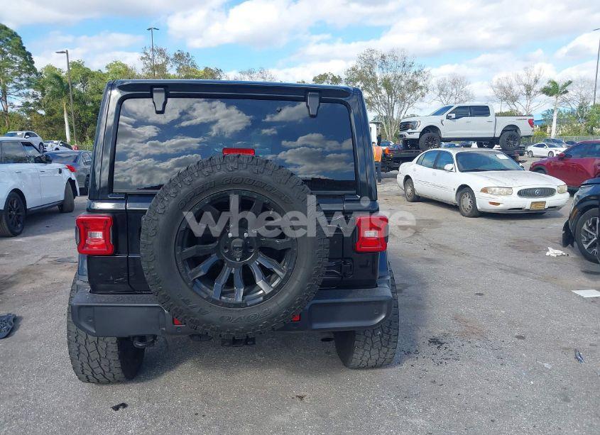 Photo 16 of 2020 Jeep Wrangler UNLIMITED SAHARA 4X4 (VIN 1C4HJXENXLW167223)