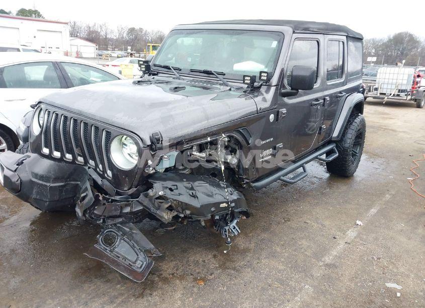 Photo 2 of 2021 Jeep Wrangler UNLIMITED SAHARA 4X4 (VIN 1C4HJXENXMW503535)