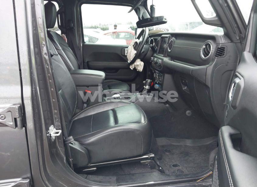 Photo 5 of 2021 Jeep Wrangler UNLIMITED SAHARA 4X4 (VIN 1C4HJXENXMW503535)