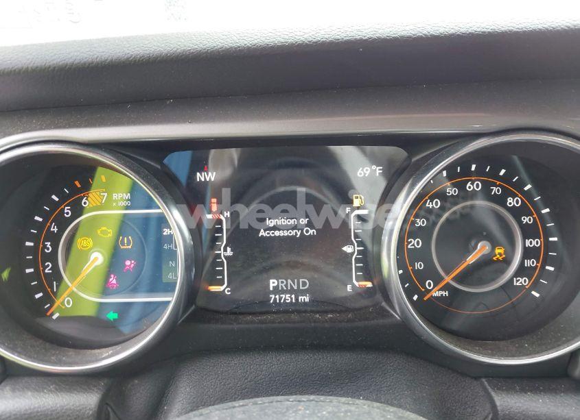 Photo 7 of 2021 Jeep Wrangler UNLIMITED SAHARA 4X4 (VIN 1C4HJXENXMW592247)