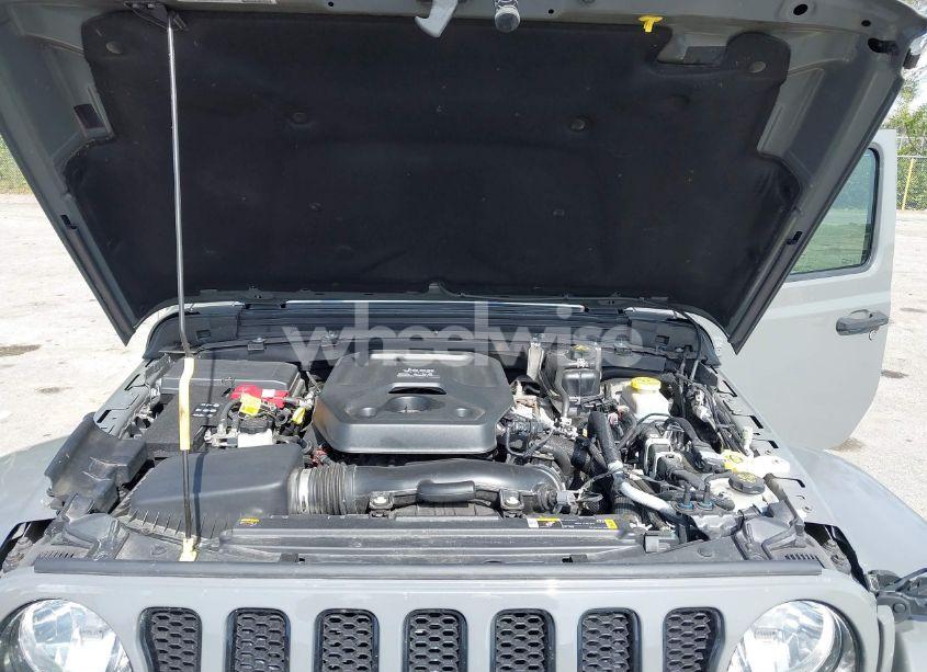 Photo 10 of 2021 Jeep Wrangler UNLIMITED SAHARA ALTITUDE 4X4 (VIN 1C4HJXENXMW610004)