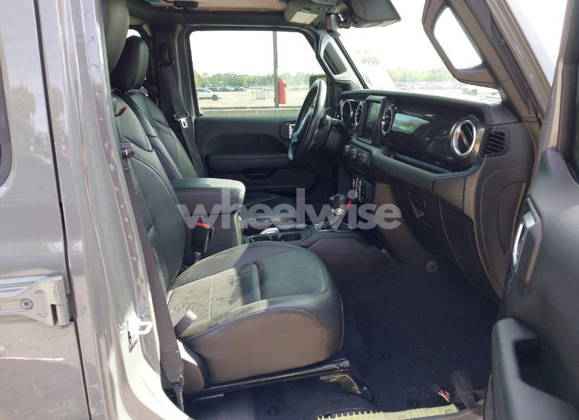 Photo 5 of 2021 Jeep Wrangler UNLIMITED SAHARA ALTITUDE 4X4 (VIN 1C4HJXENXMW610004)