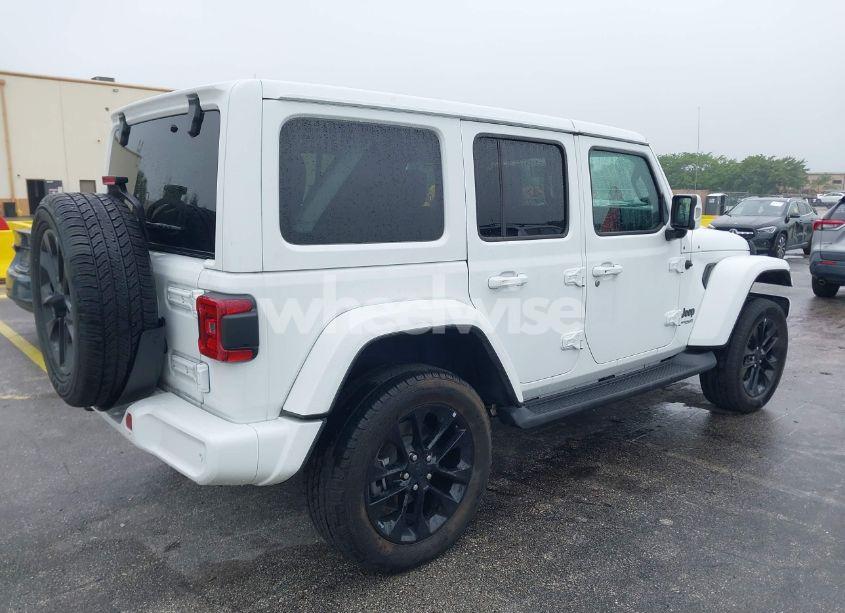 Photo 4 of 2022 Jeep Wrangler UNLIMITED HIGH ALTITUDE 4X4 (VIN 1C4HJXENXNW139005)