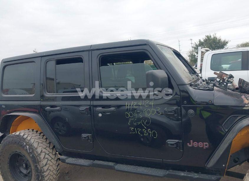 Photo 12 of 2018 Jeep Wrangler UNLIMITED RUBICON 4X4 (VIN 1C4HJXFG1JW312890)
