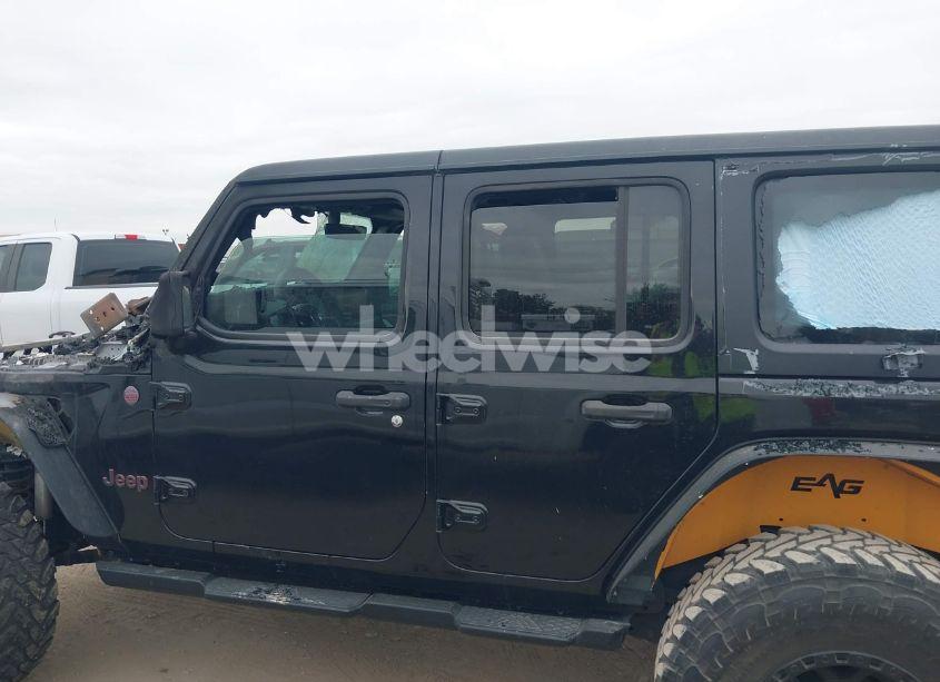 Photo 13 of 2018 Jeep Wrangler UNLIMITED RUBICON 4X4 (VIN 1C4HJXFG1JW312890)