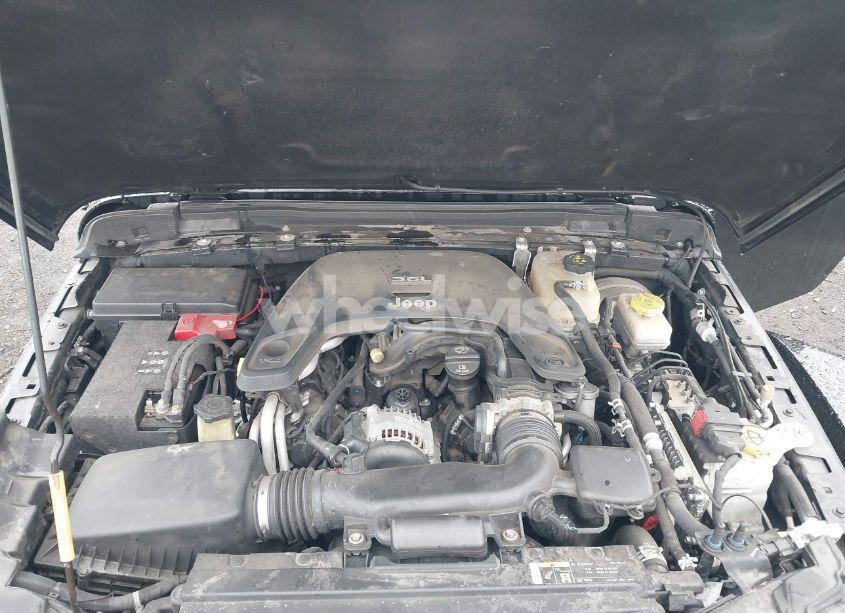 Photo 10 of 2018 Jeep Wrangler UNLIMITED RUBICON 4X4 (VIN 1C4HJXFG4JW184693)