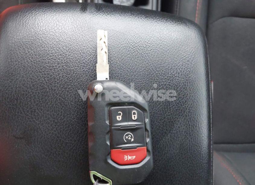 Photo 11 of 2018 Jeep Wrangler UNLIMITED RUBICON 4X4 (VIN 1C4HJXFG4JW184693)