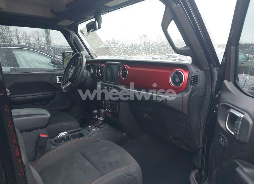 Photo 8 of 2018 Jeep Wrangler UNLIMITED RUBICON 4X4 (VIN 1C4HJXFG4JW184693)