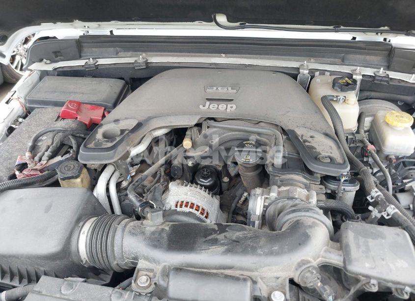 Photo 10 of 2018 Jeep Wrangler UNLIMITED RUBICON 4X4 (VIN 1C4HJXFG6JW260480)