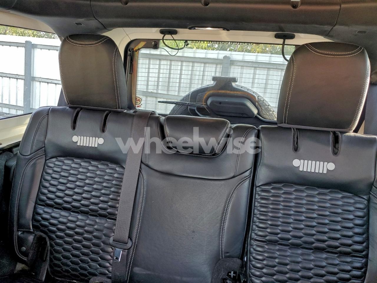 Photo 10 of 2018 JEEP WRANGLER UNLIMITED RUBICON (VIN 1C4HJXFN5JW324667)