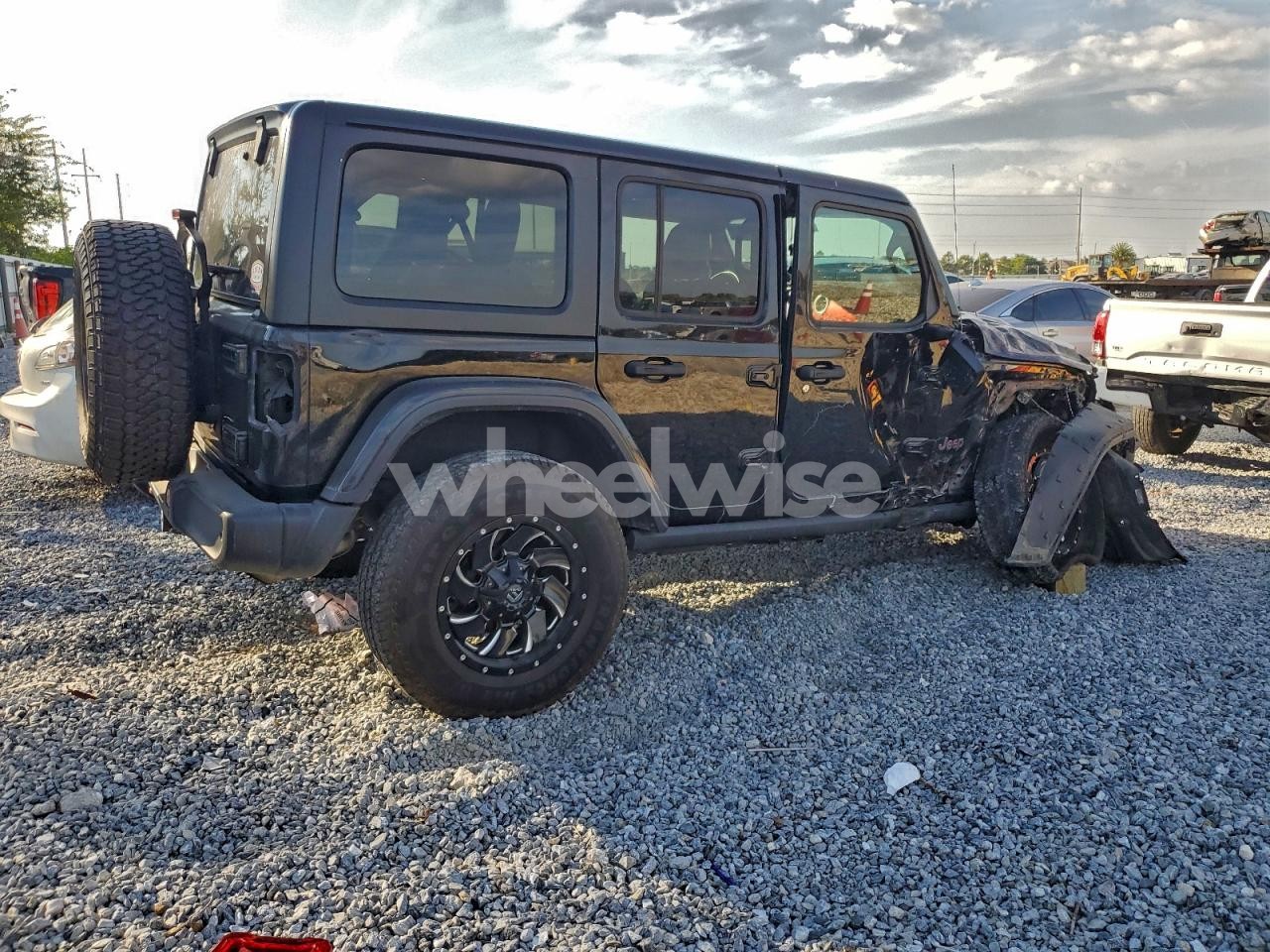 Photo 3 of 2018 JEEP WRANGLER UNLIMITED RUBICON (VIN 1C4HJXFN5JW324667)