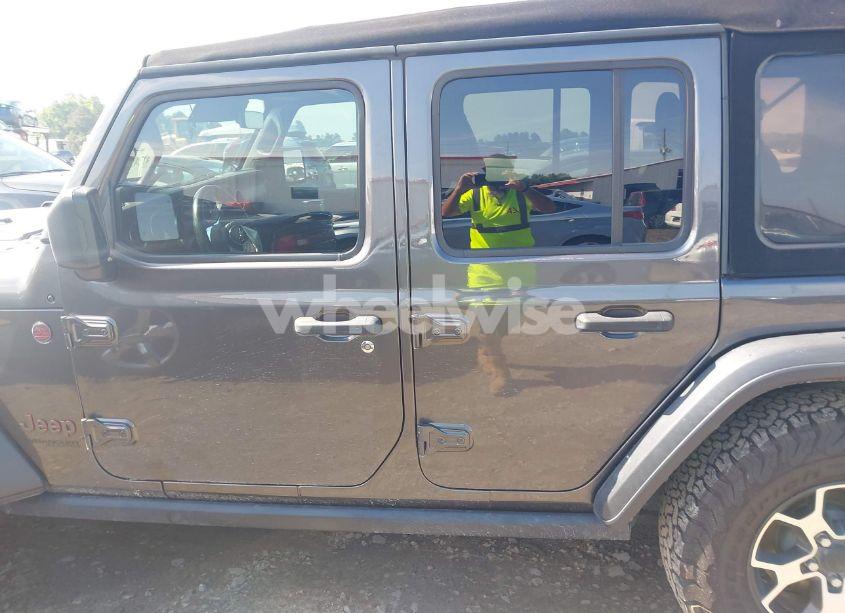 Photo 14 of 2021 Jeep Wrangler UNLIMITED RUBICON 4X4 (VIN 1C4HJXFN5MW509483)