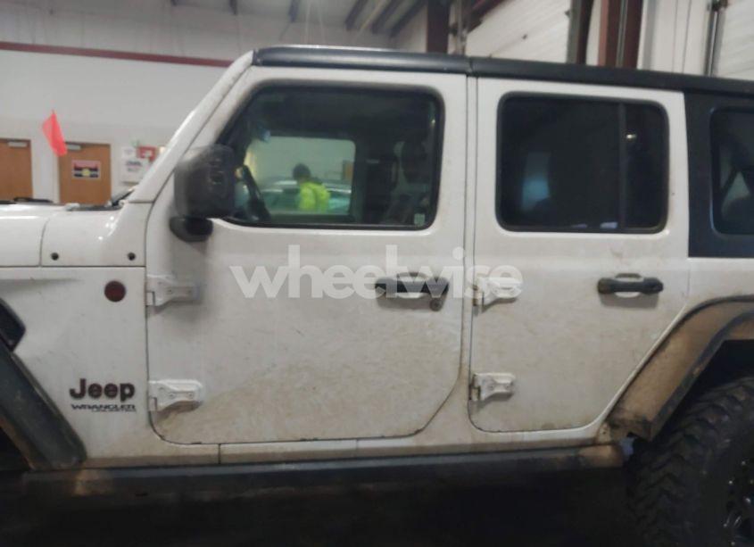 Photo 14 of 2018 Jeep Wrangler UNLIMITED RUBICON 4X4 (VIN 1C4HJXFN7JW189336)