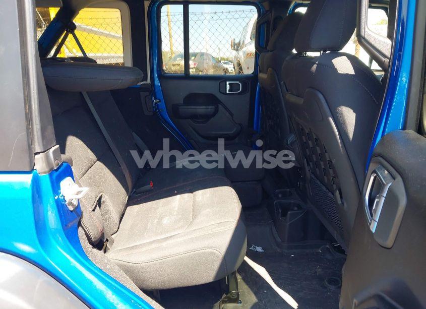 Photo 8 of 2022 Jeep Wrangler UNLIMITED RUBICON 4X4 (VIN 1C4JJXFG2NW185333)