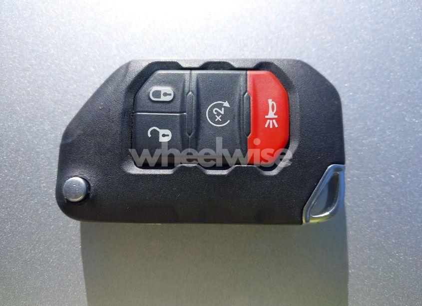 Photo 11 of 2022 Jeep Wrangler UNLIMITED RUBICON 4X4 (VIN 1C4JJXFM7NW156139)