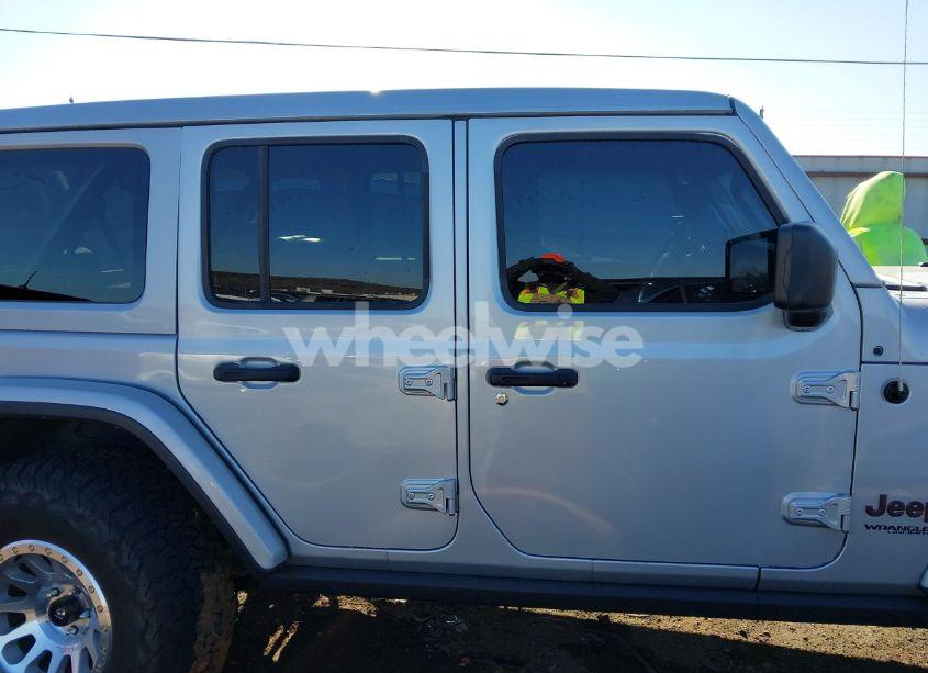 Photo 13 of 2022 Jeep Wrangler UNLIMITED RUBICON 4X4 (VIN 1C4JJXFM7NW156139)