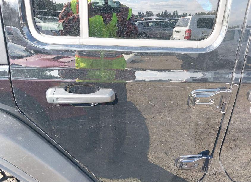 Photo 6 of 2023 Jeep Wrangler 4XE 4X4 (VIN 1C4JJXN61PW642581)